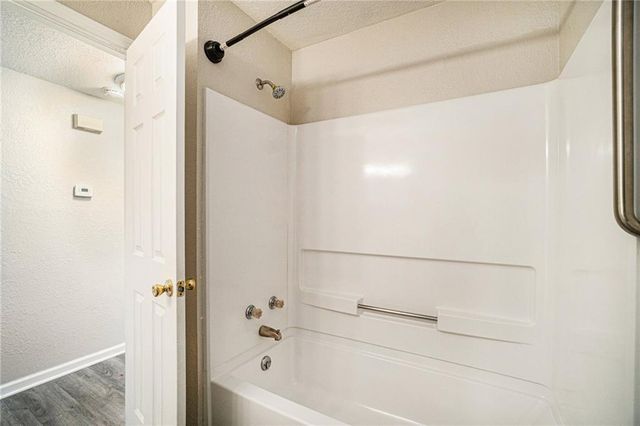 3552 S Lynn Street, Independence, MO 64055