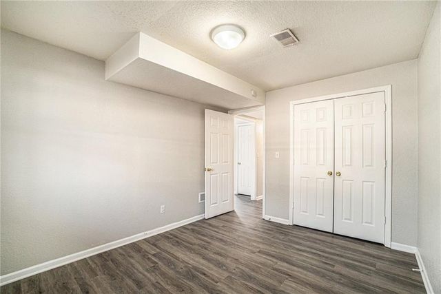 3552 S Lynn Street, Independence, MO 64055
