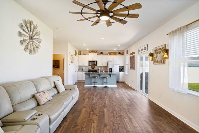 212 Emerald Creek Avenue, Greer, SC 29651