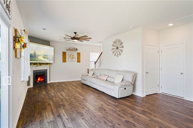 212 Emerald Creek Avenue, Greer, SC 29651