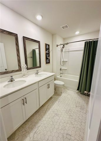 212 Emerald Creek Avenue, Greer, SC 29651