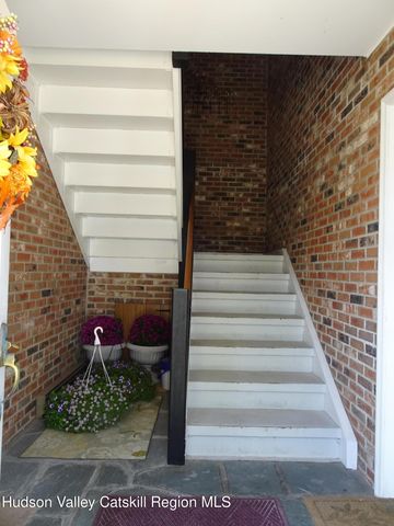 167 Route 23 1 C, Claverack-red Mills, NY 12513