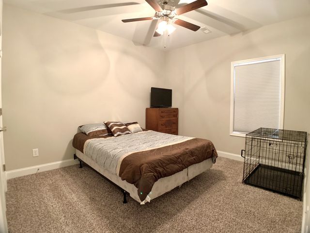 585 Dexter Dr, Clarksville, TN 37043