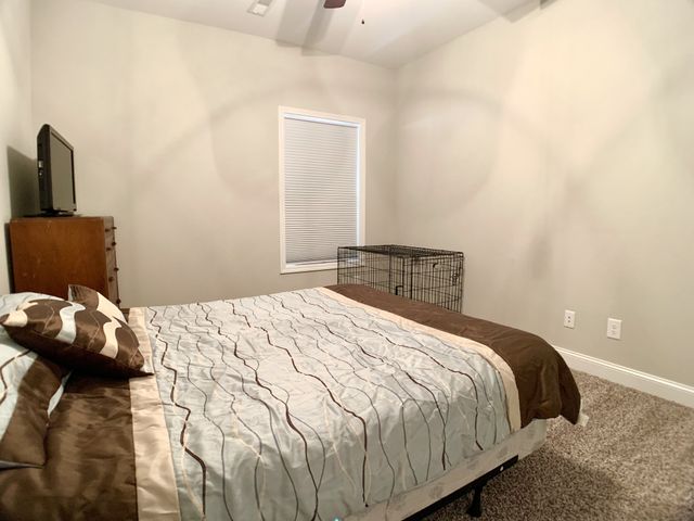 585 Dexter Dr, Clarksville, TN 37043