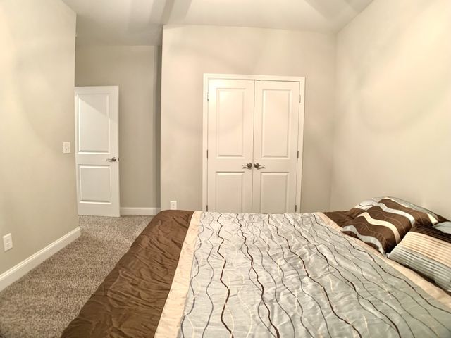 585 Dexter Dr, Clarksville, TN 37043