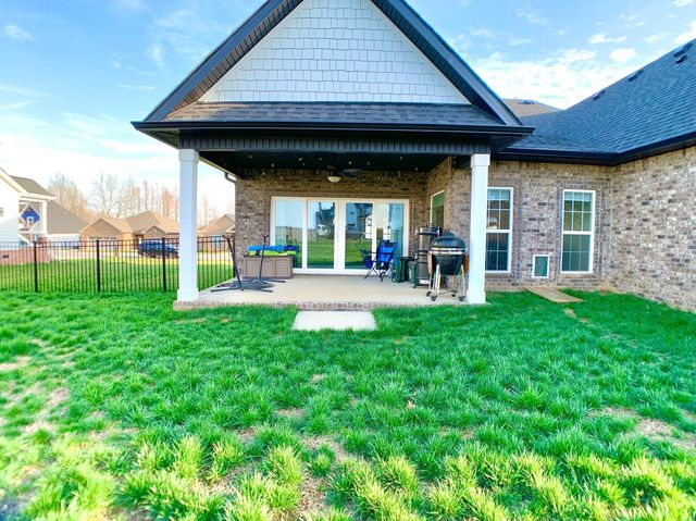 585 Dexter Dr, Clarksville, TN 37043