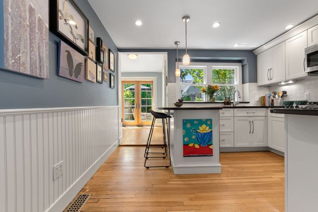 159 High St, Newburyport, MA 01950