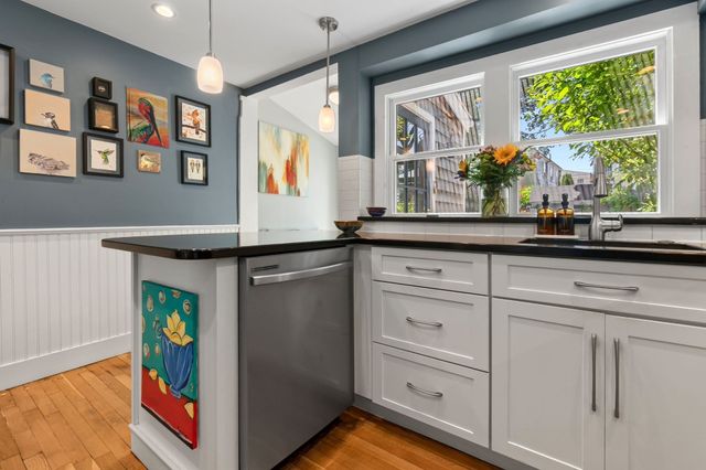 159 High St, Newburyport, MA 01950