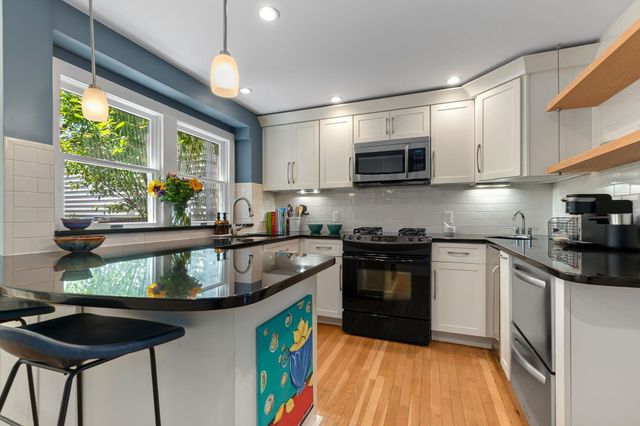 159 High St, Newburyport, MA 01950