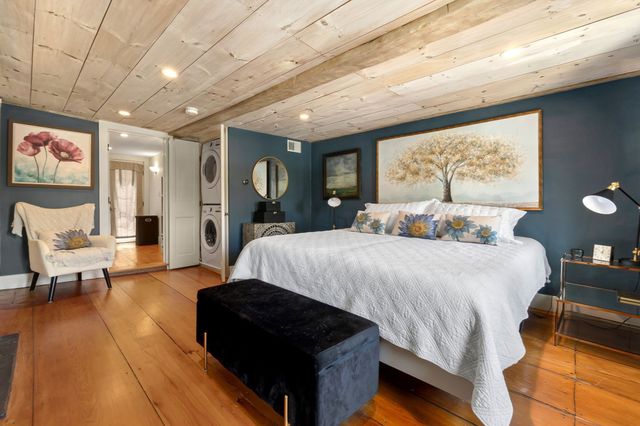 159 High St, Newburyport, MA 01950