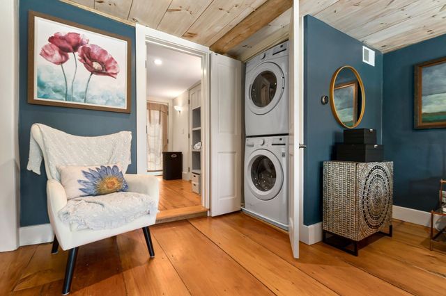 159 High St, Newburyport, MA 01950