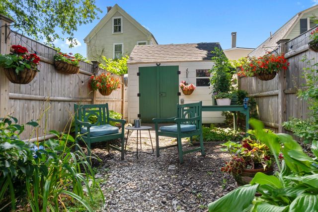 159 High St, Newburyport, MA 01950