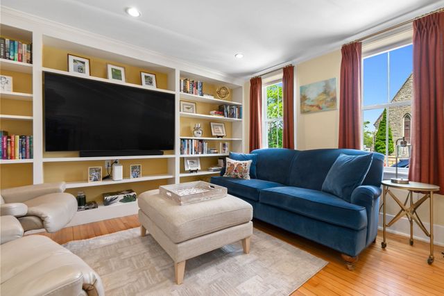 159 High St, Newburyport, MA 01950