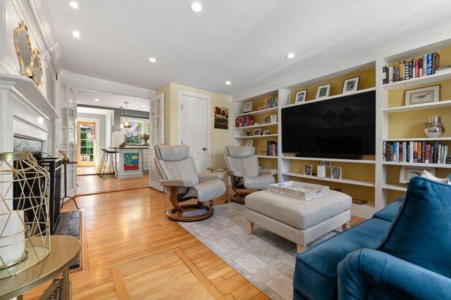 159 High St, Newburyport, MA 01950