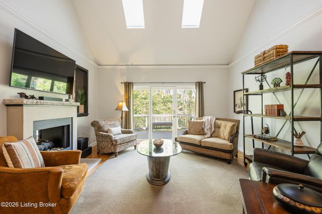 5519 Timber Ridge Dr, Prospect, KY 40059