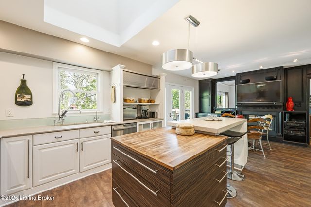 5519 Timber Ridge Dr, Prospect, KY 40059