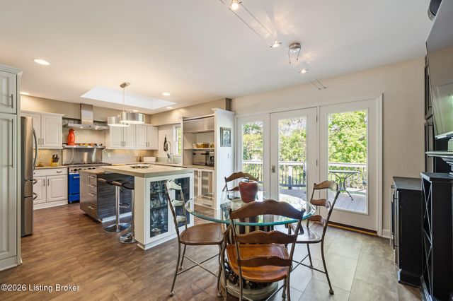 5519 Timber Ridge Dr, Prospect, KY 40059