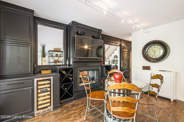 5519 Timber Ridge Dr, Prospect, KY 40059