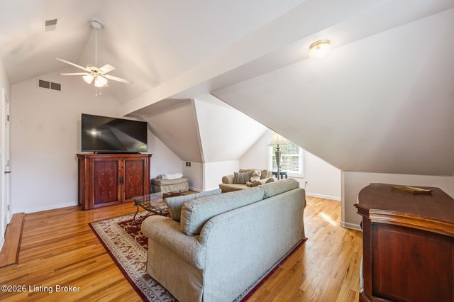 5519 Timber Ridge Dr, Prospect, KY 40059