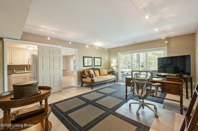 5519 Timber Ridge Dr, Prospect, KY 40059