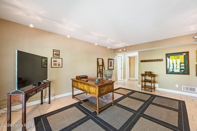 5519 Timber Ridge Dr, Prospect, KY 40059