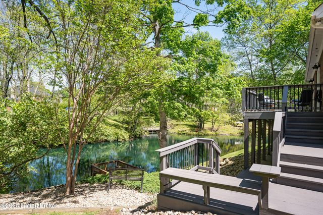 5519 Timber Ridge Dr, Prospect, KY 40059