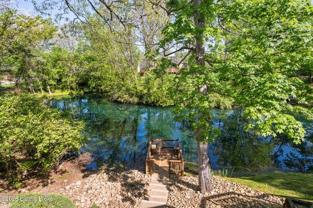 5519 Timber Ridge Dr, Prospect, KY 40059