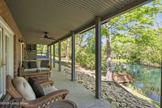 5519 Timber Ridge Dr, Prospect, KY 40059