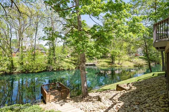 5519 Timber Ridge Dr, Prospect, KY 40059