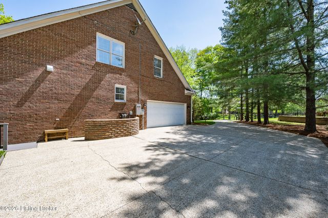 5519 Timber Ridge Dr, Prospect, KY 40059