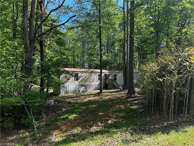 389 Keystone Drive, Summerfield, NC 27358