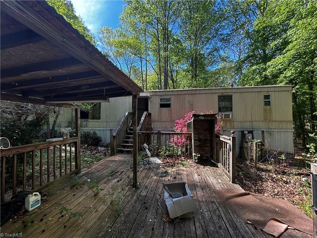 389 Keystone Drive, Summerfield, NC 27358