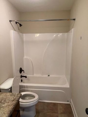 2197 Spring Grove W, Mobile, AL 36695