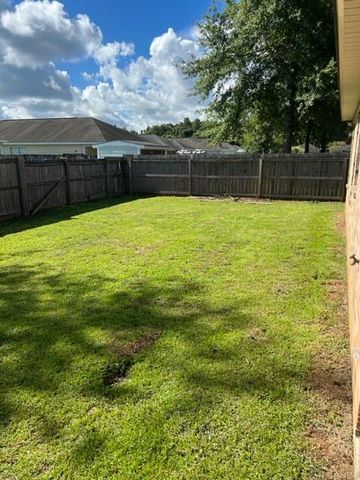 2197 Spring Grove W, Mobile, AL 36695