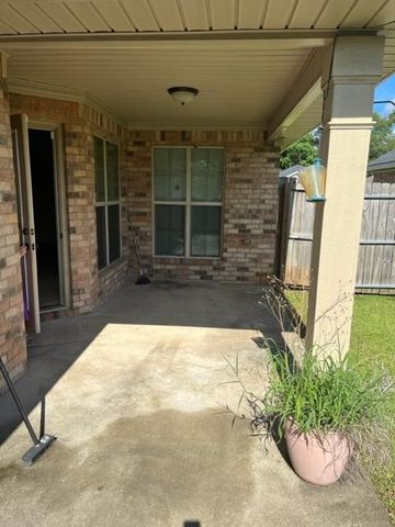 2197 Spring Grove W, Mobile, AL 36695