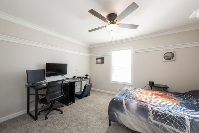 2203 Brookwood Drive, South Elgin, IL 60177