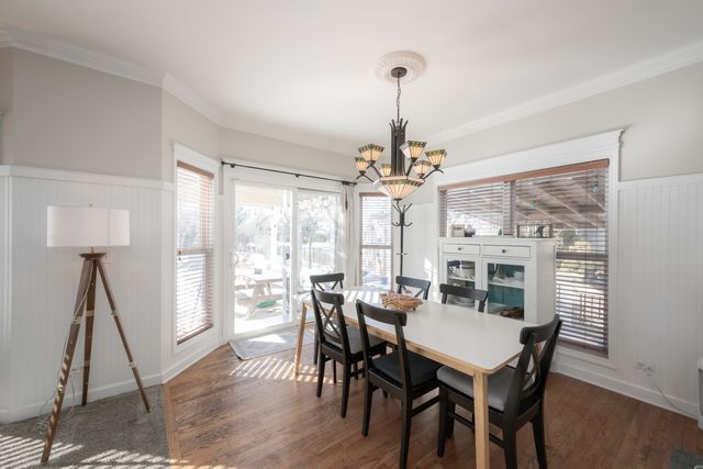 2203 Brookwood Drive, South Elgin, IL 60177