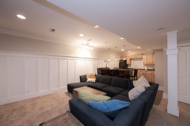 2203 Brookwood Drive, South Elgin, IL 60177