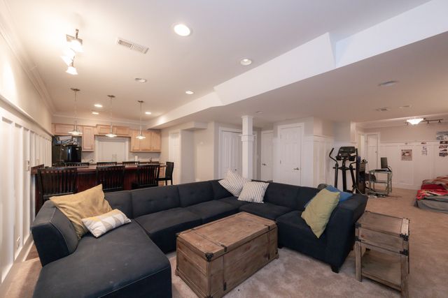 2203 Brookwood Drive, South Elgin, IL 60177
