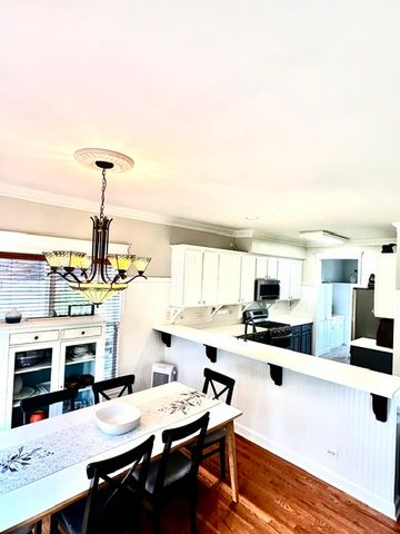 2203 Brookwood Drive, South Elgin, IL 60177