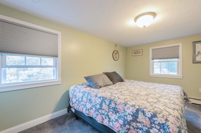 41 Silva St, Carver, MA 02330