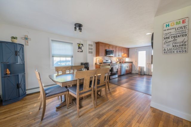 41 Silva St, Carver, MA 02330