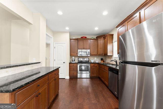 6611 Station Drive, Clermont, GA 30527