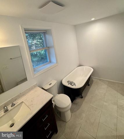 219 RITTENHOUSE ST NW, Washington, DC 20011