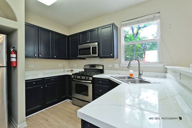 352 N CORNERSTONE Drive, Volo, IL 60020