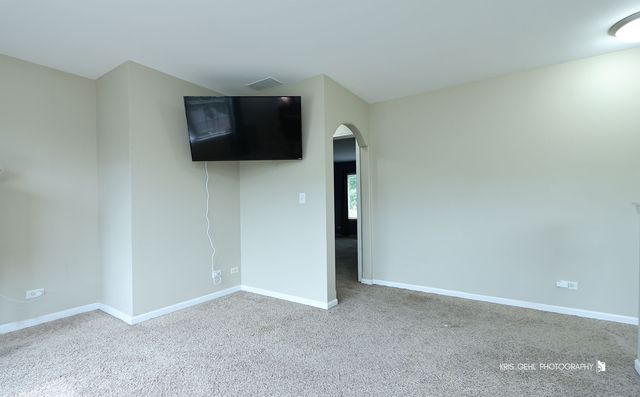 352 N CORNERSTONE Drive, Volo, IL 60020