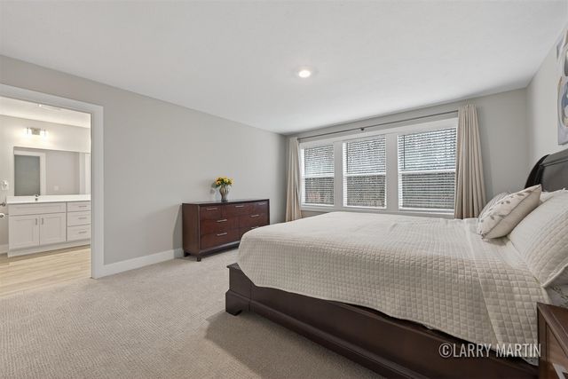 4802 Hidden River Avenue 48, Grandville, MI 49418