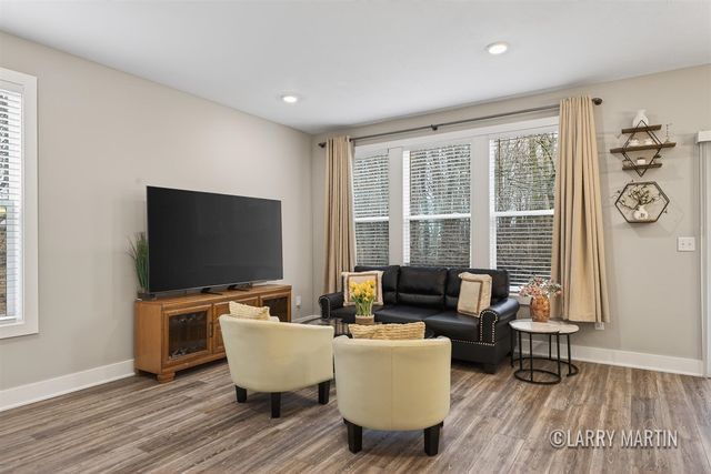 4802 Hidden River Avenue 48, Grandville, MI 49418