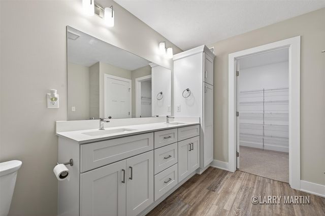 4802 Hidden River Avenue 48, Grandville, MI 49418