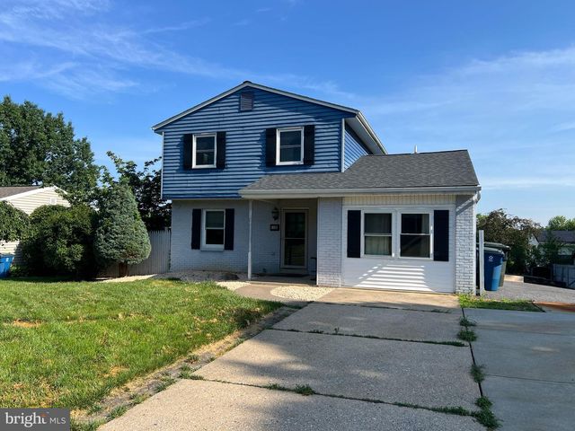 1122 FLORIBUNDA LN, Mechanicsburg, PA 17055